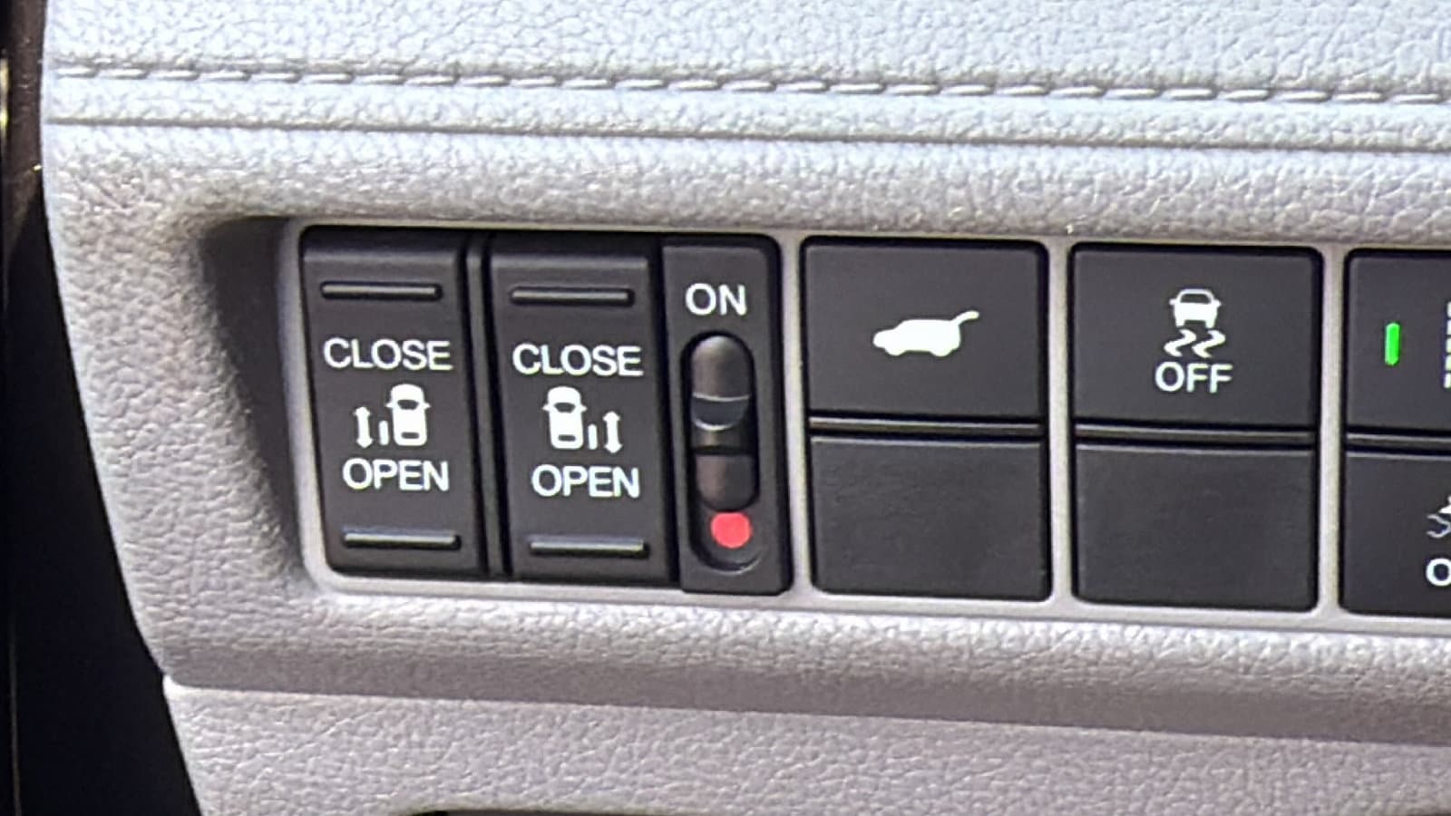 2019 Honda Odyssey EX-L - Photo 26