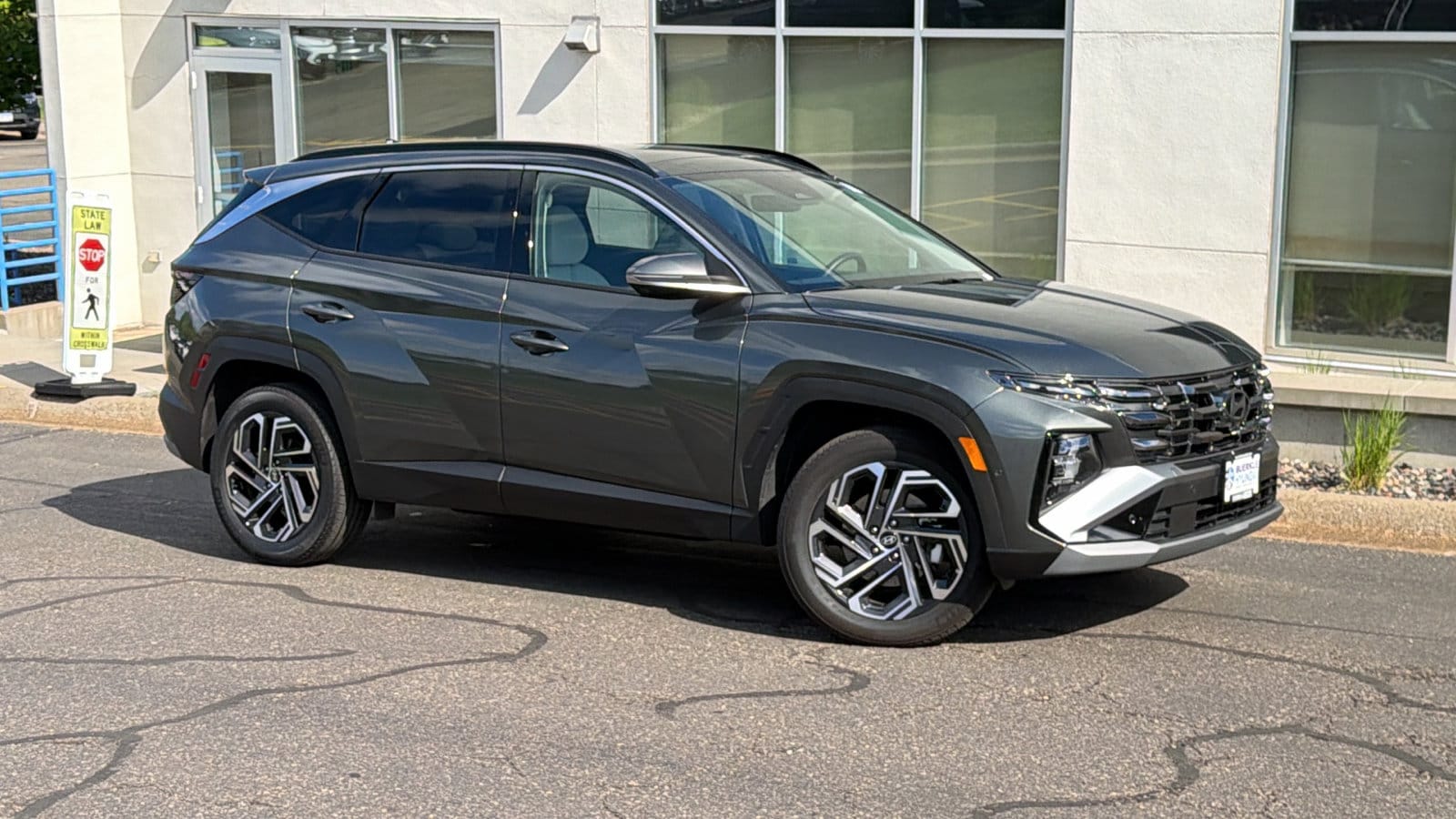 2026 Hyundai Tucson Limited HEV AWD's photo