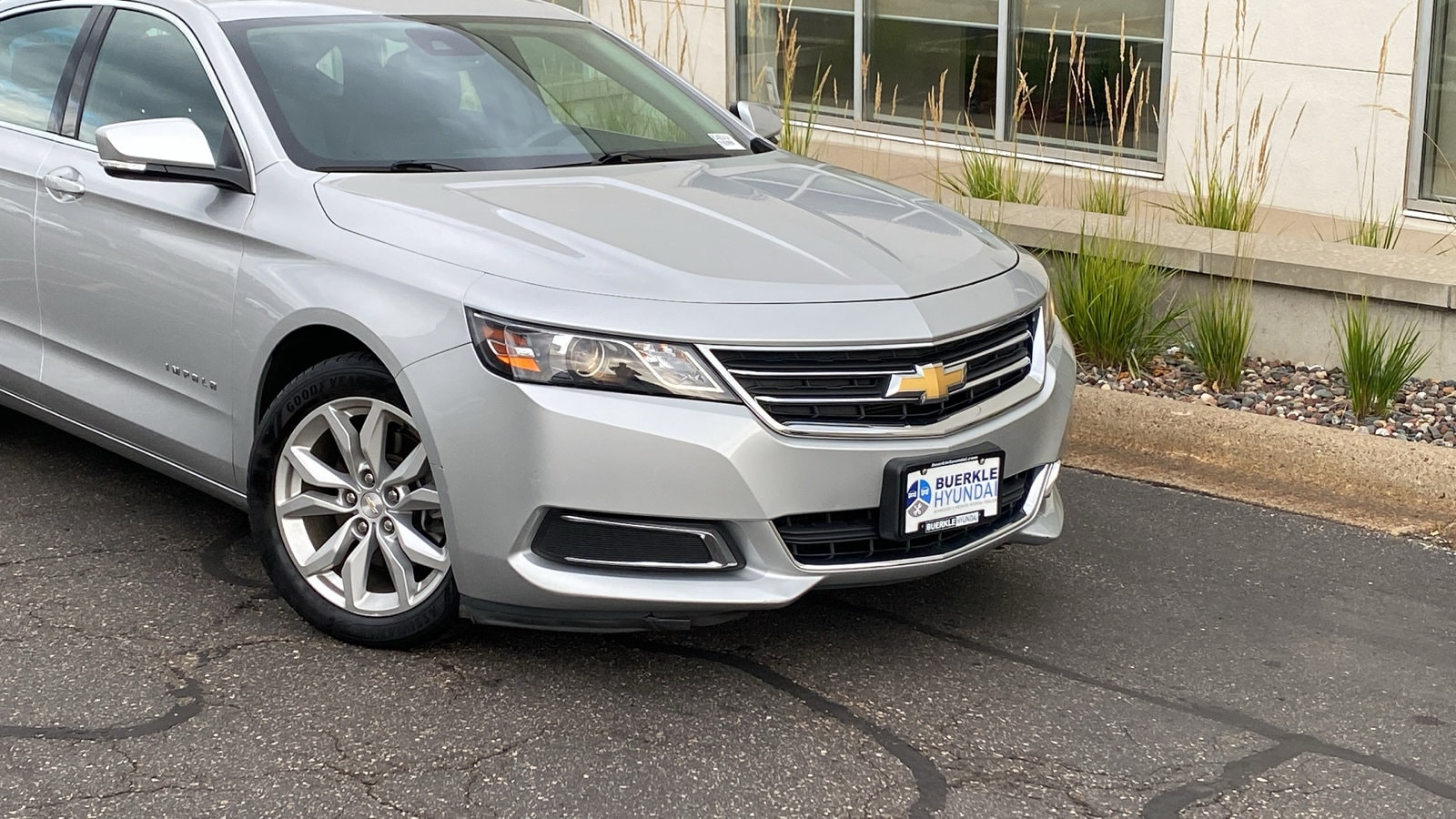 Used 2016 Chevrolet Impala 1LT with VIN 1G1105SA9GU104327 for sale in Saint Paul, Minnesota