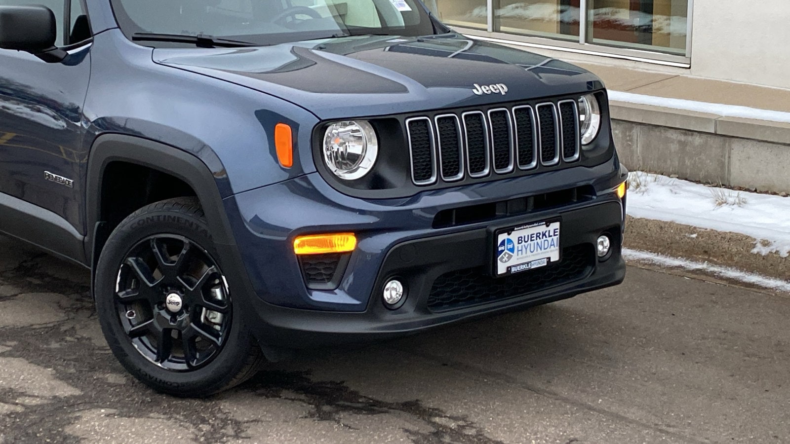 Used 2022 Jeep Renegade Latitude with VIN ZACNJDB14NPN66192 for sale in Saint Paul, Minnesota