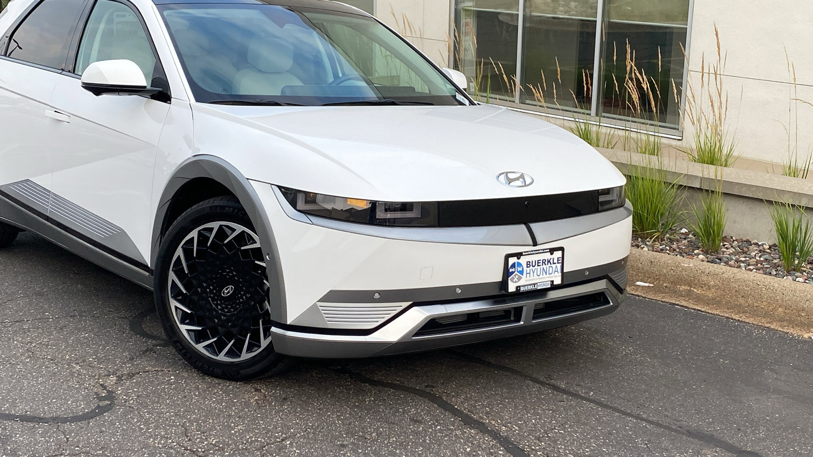 Certified 2024 Hyundai IONIQ 5 Limited with VIN KM8KRDDF1RU294689 for sale in Saint Paul, Minnesota