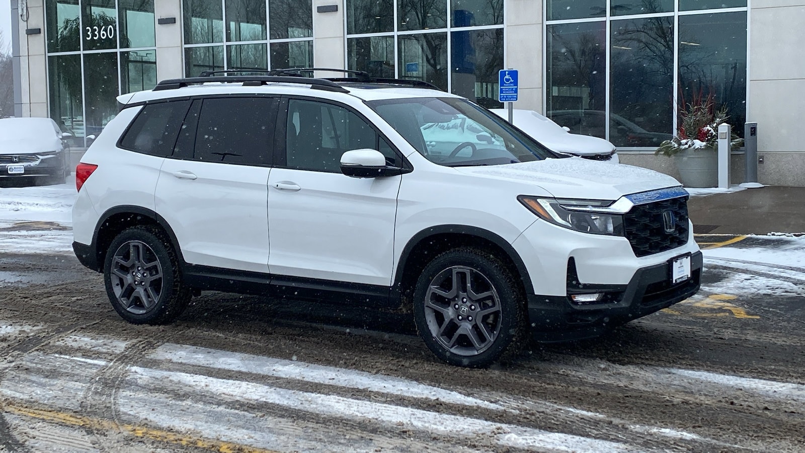 2022 Honda Passport EX-L's photo