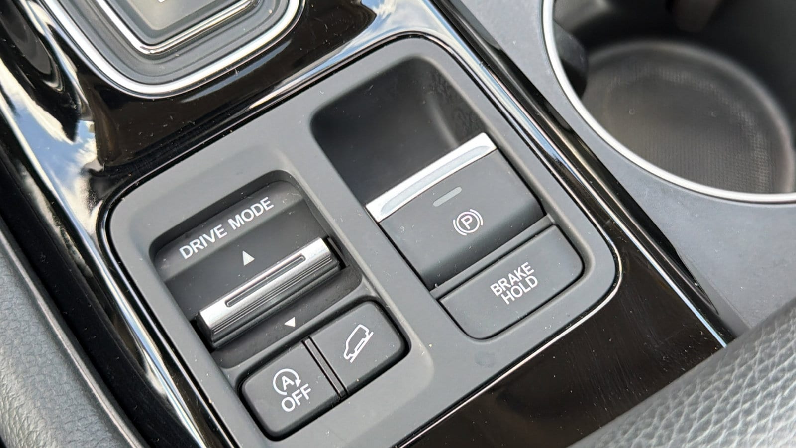 2024 Honda Pilot Touring - Photo 23