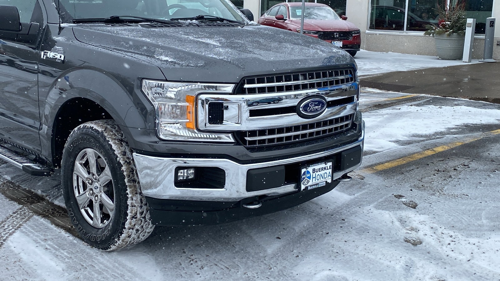 Used 2020 Ford F-150 XLT with VIN 1FTEX1EP1LFC33688 for sale in Saint Paul, Minnesota