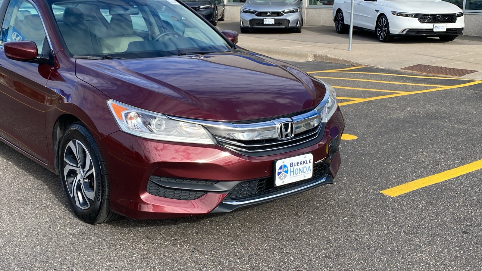 2016 Honda Accord LX photo 3