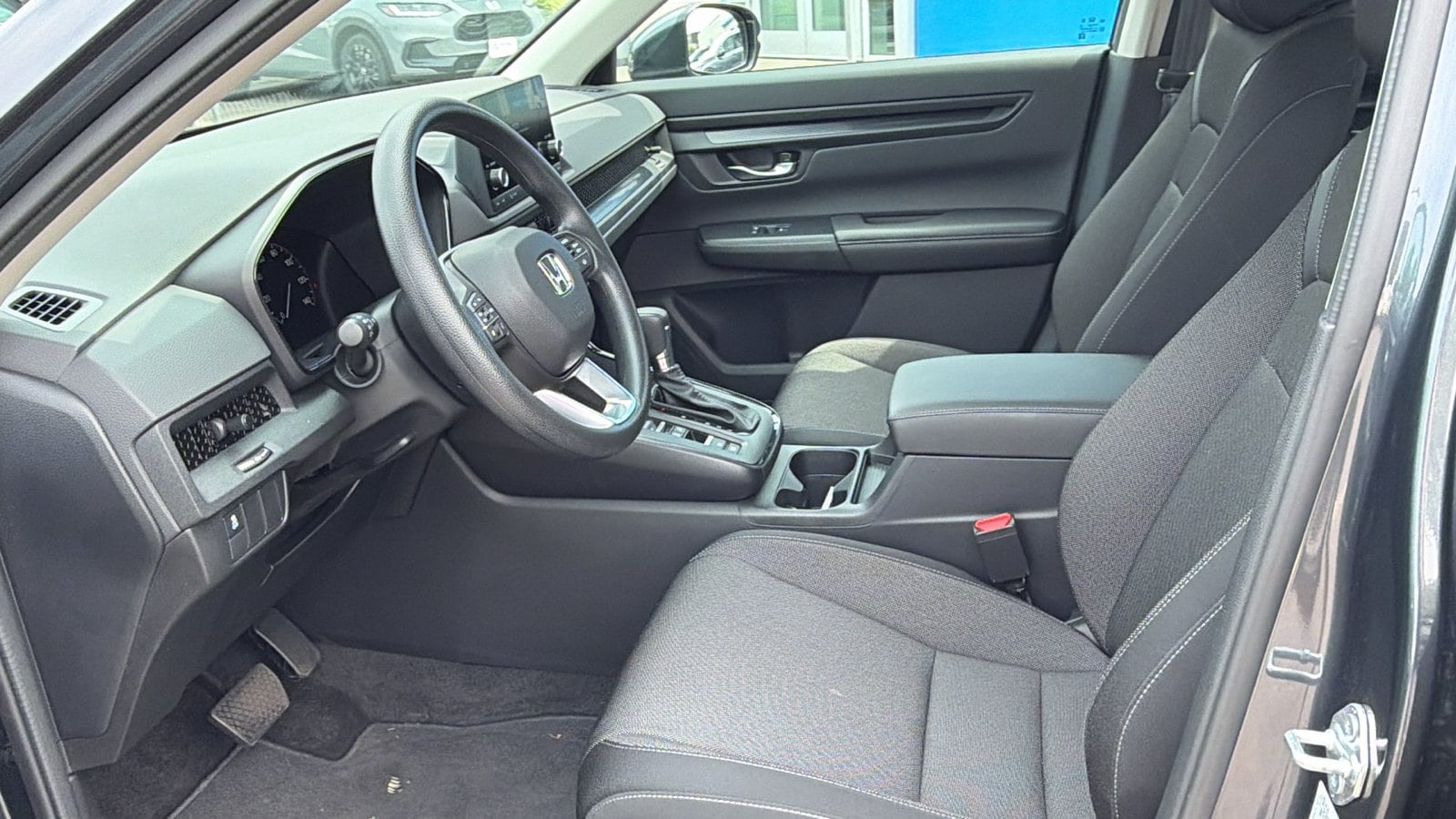 2024 Honda CR-V LX - Photo 13