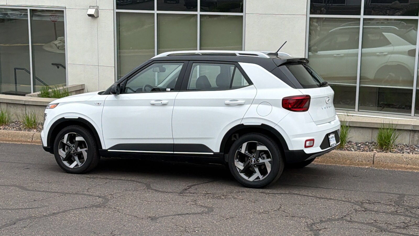 2026 Hyundai Venue SEL - Photo 29