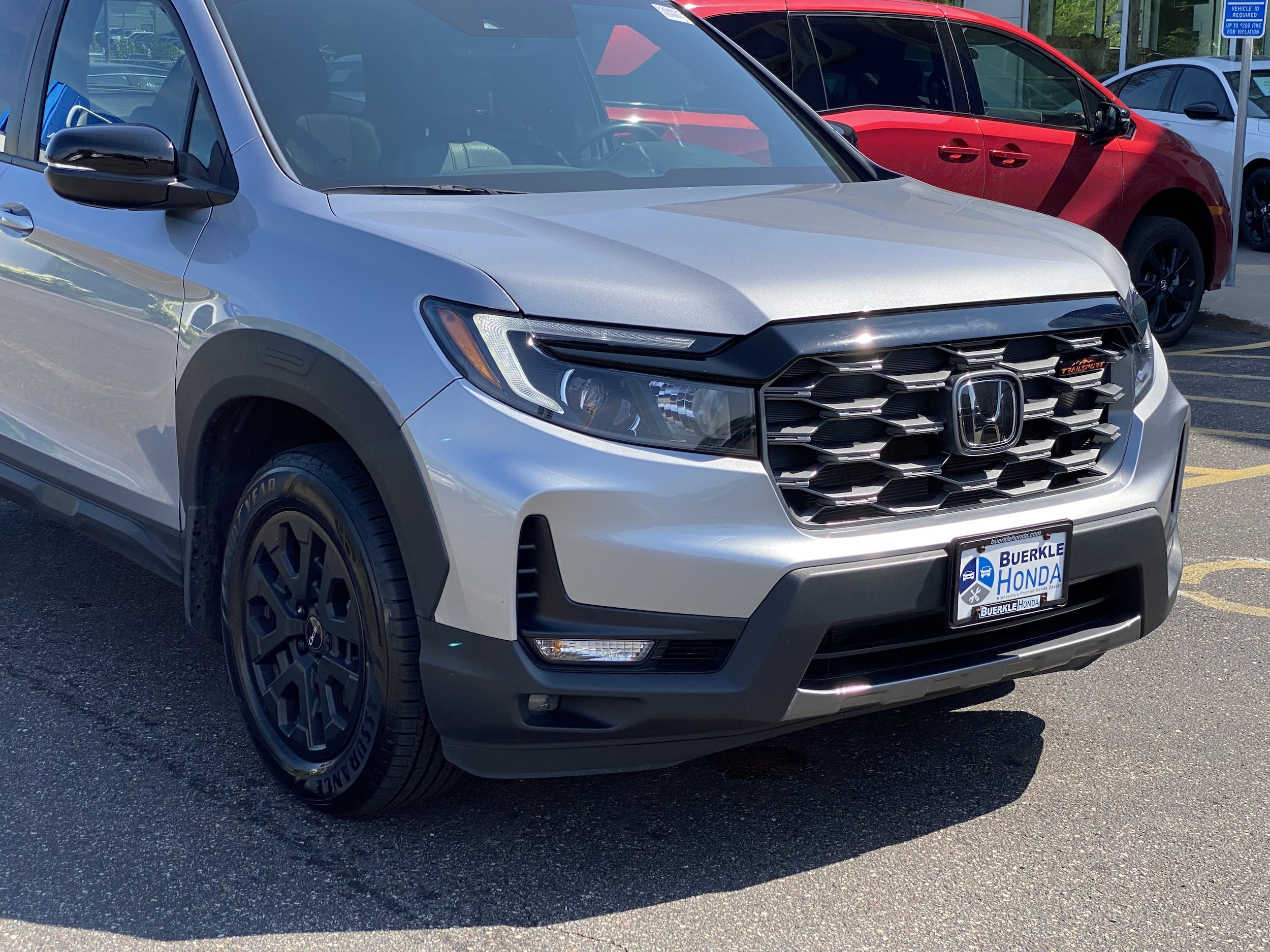 Certified 2022 Honda Passport TrailSport with VIN 5FNYF8H62NB013673 for sale in Saint Paul, Minnesota