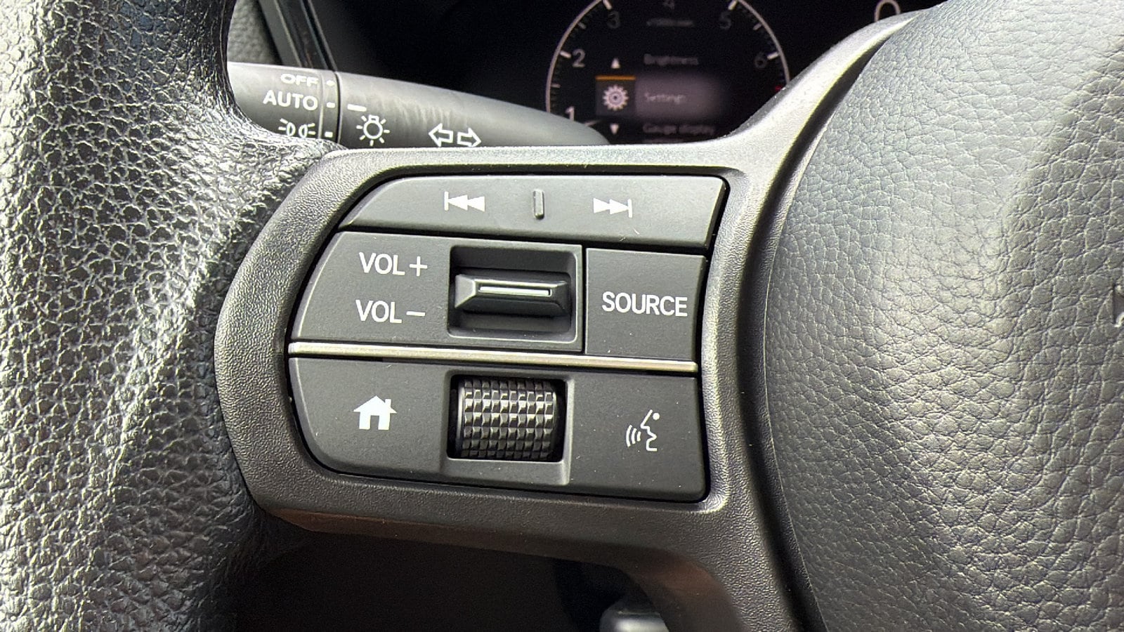 2024 Honda CR-V LX - Photo 23