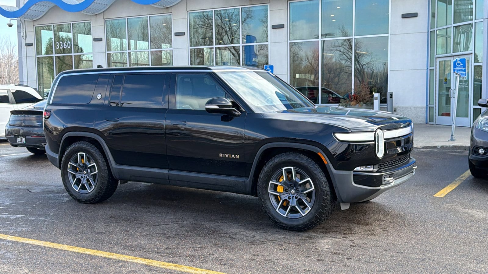 2022 Rivian R1S Launch Edition