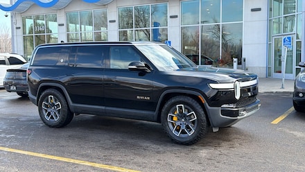 2022 Rivian R1S Launch Edition SUV
