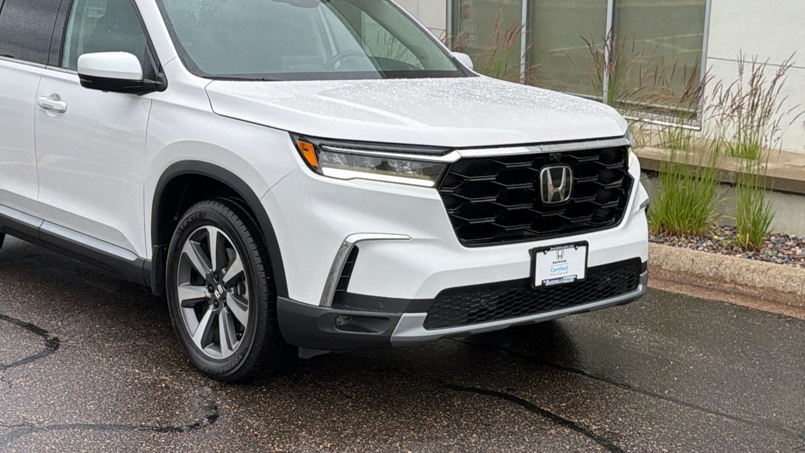 Certified 2023 Honda Pilot Elite with VIN 5FNYG1H82PB036170 for sale in Saint Paul, Minnesota