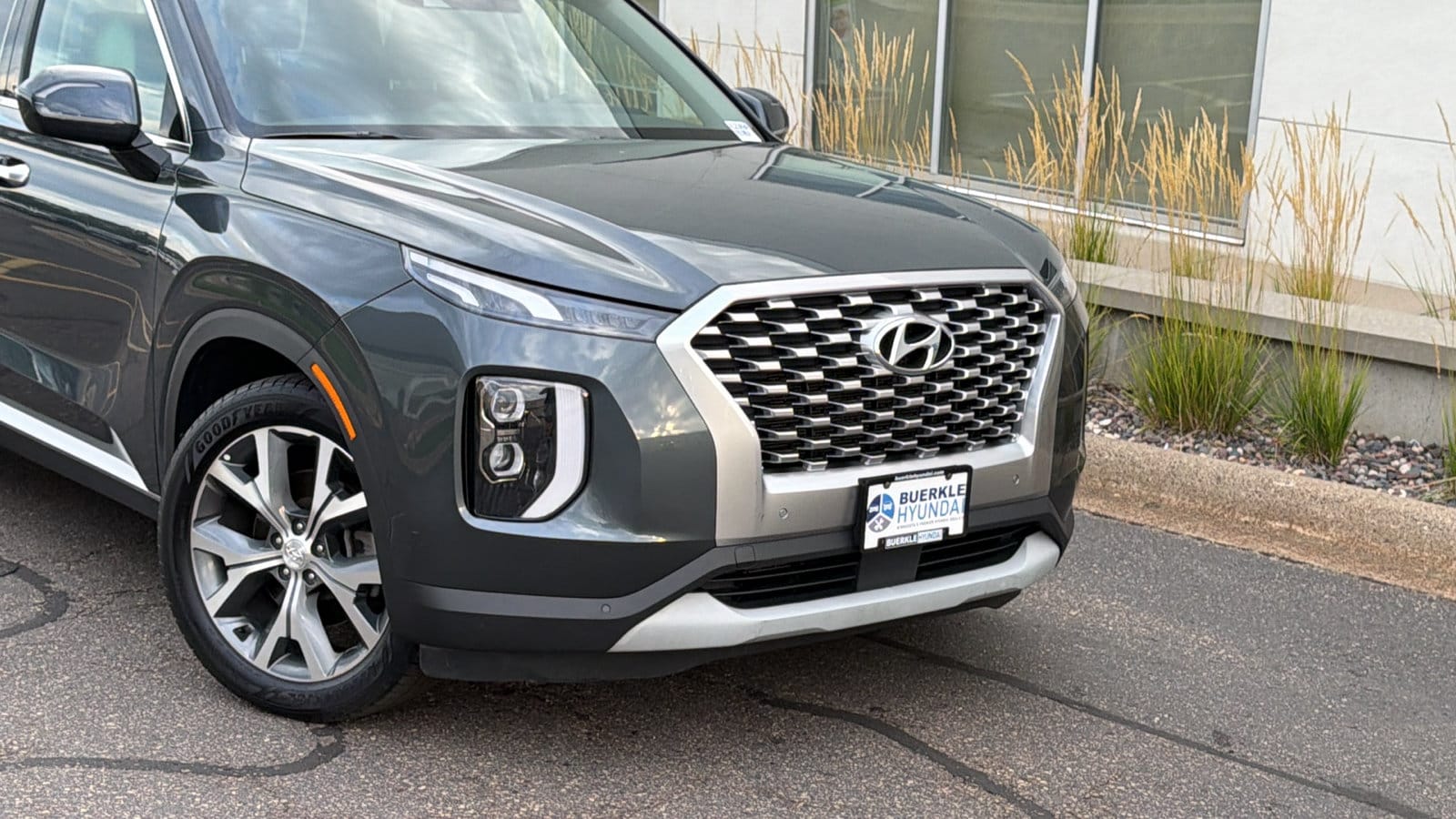 Certified 2022 Hyundai Palisade SEL with VIN KM8R3DHEXNU393636 for sale in Saint Paul, Minnesota