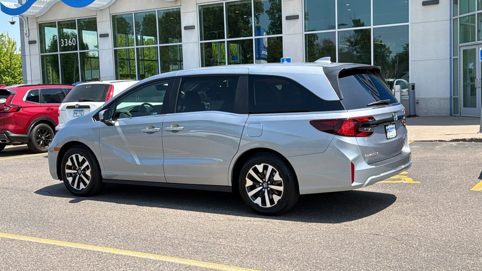 2026 Honda Odyssey EX-L - Photo 9