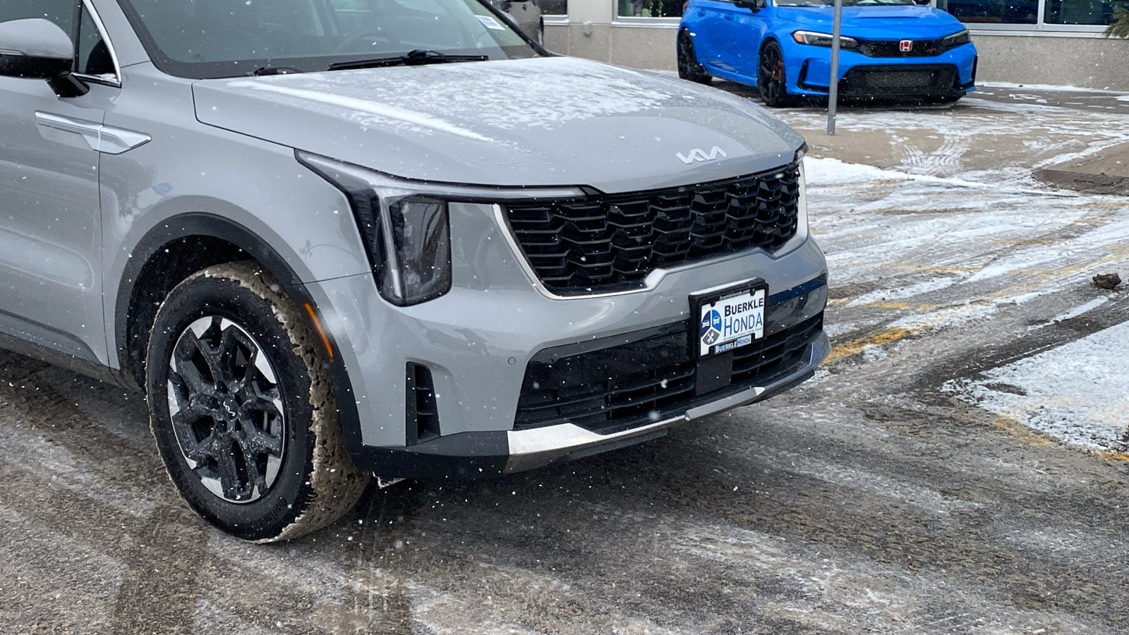 Used 2025 Kia Sorento S with VIN 5XYRLDJC5SG314383 for sale in Saint Paul, Minnesota