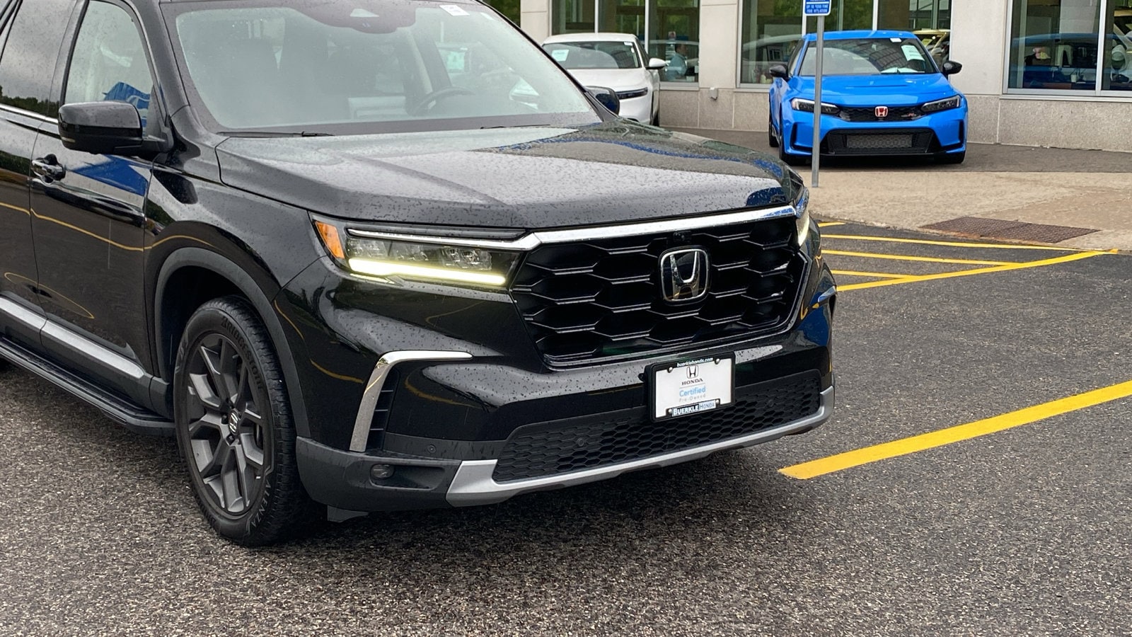 Certified 2023 Honda Pilot Elite with VIN 5FNYG1H88PB028896 for sale in Saint Paul, Minnesota