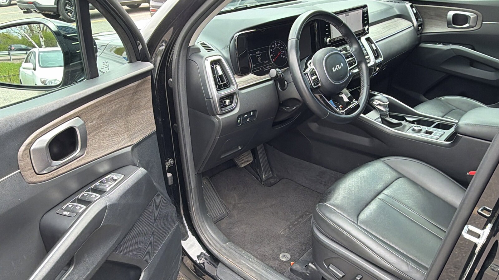 Photo 12