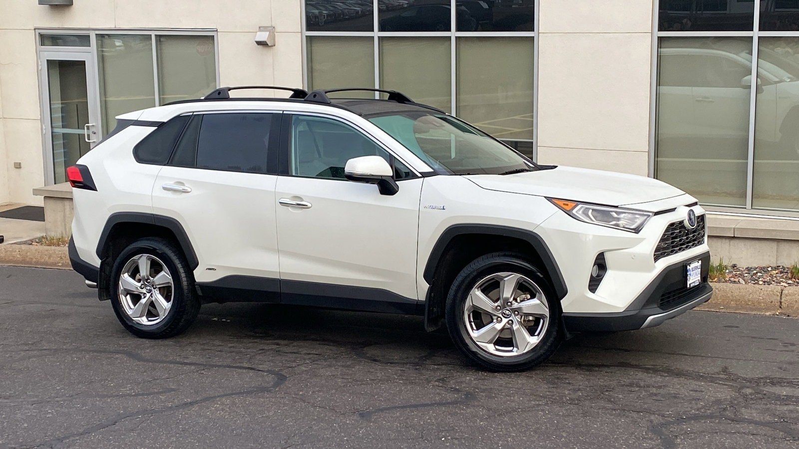 2021 Toyota RAV4 Limited's photo