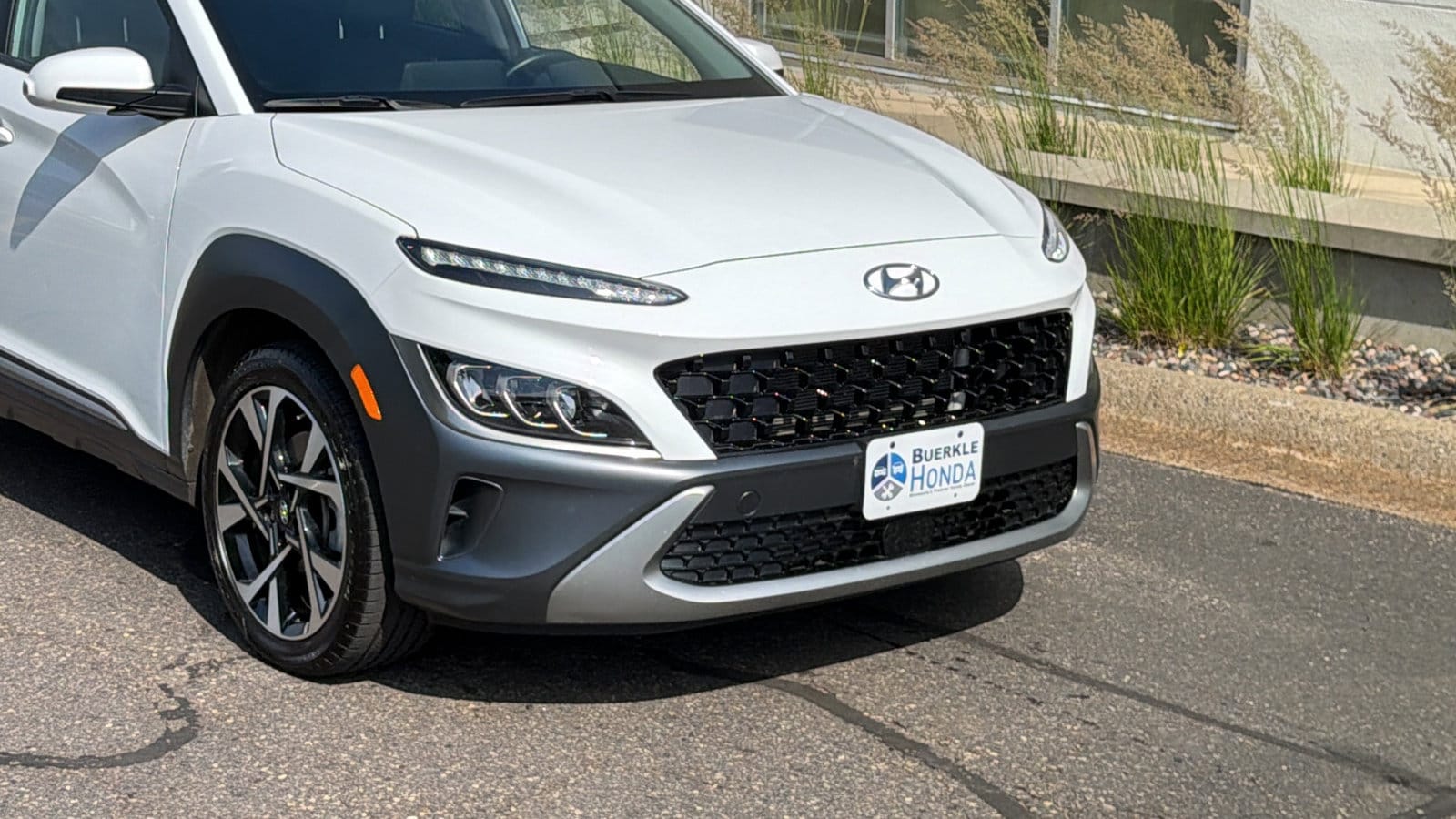 Used 2022 Hyundai Kona Limited with VIN KM8K5CA31NU759532 for sale in Saint Paul, Minnesota