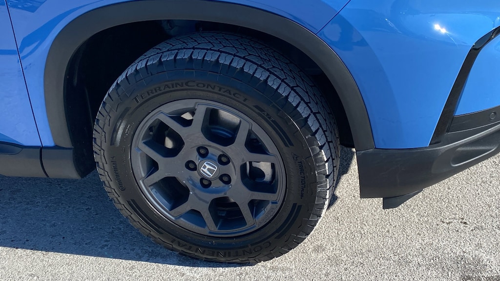 Certified 2025 Honda Pilot TrailSport SUV