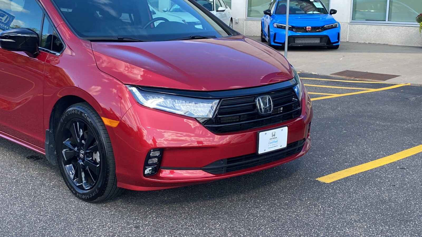 2023 Honda Odyssey Sport photo 3