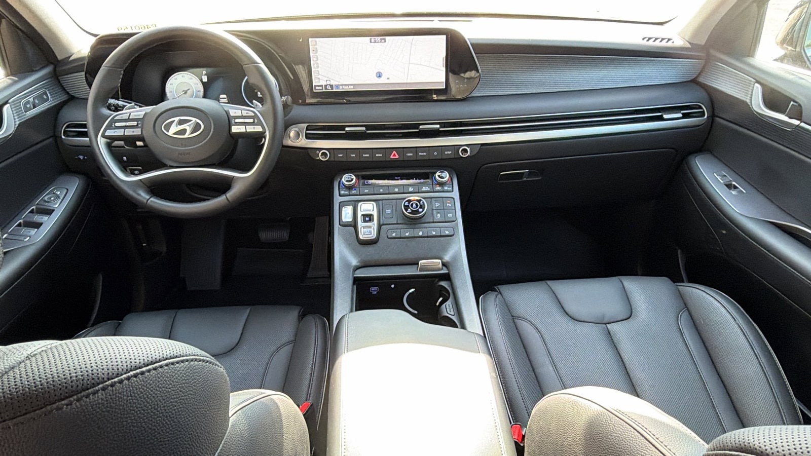 2024 Hyundai Palisade Limited - Photo 17