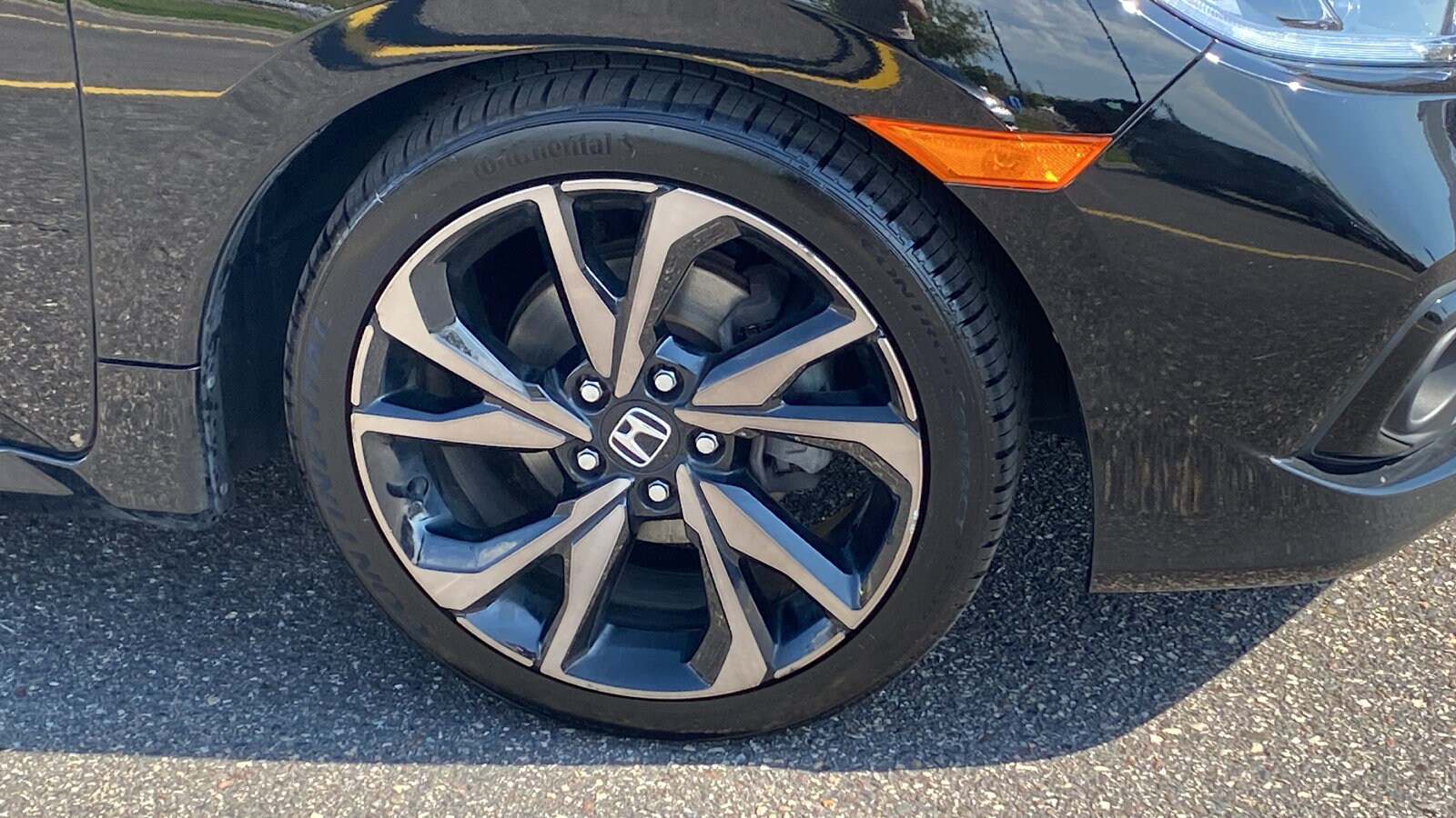 2020 Honda Civic Sport photo 4