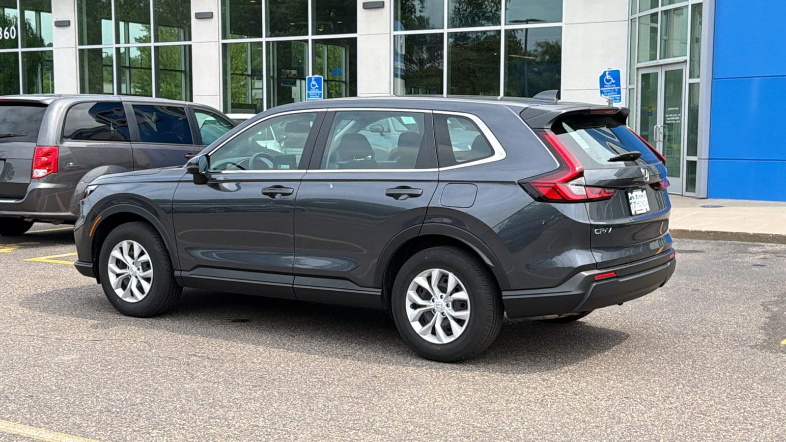 2024 Honda CR-V LX - Photo 9