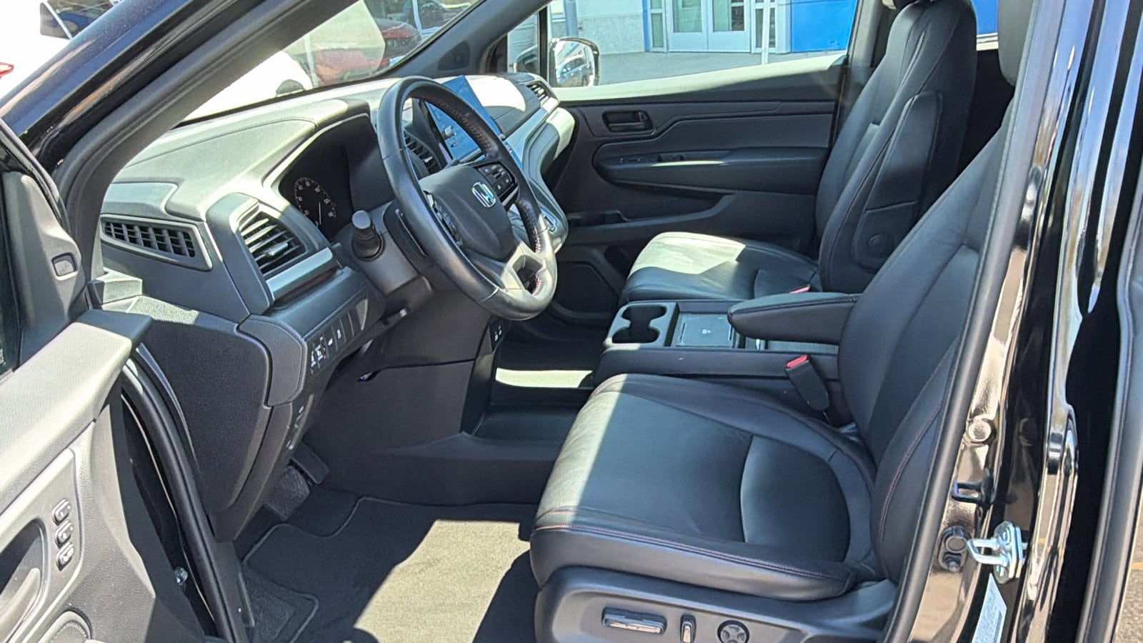 2025 Honda Odyssey Sport L - Photo 13