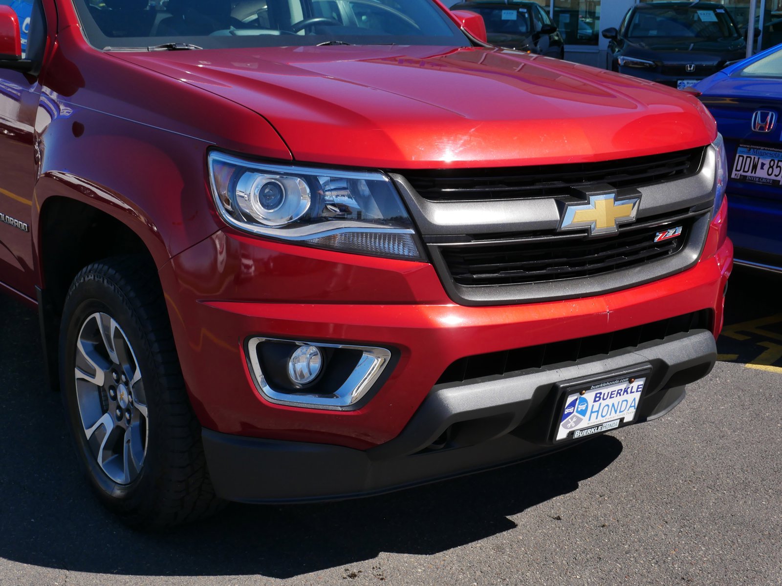Used 2015 Chevrolet Colorado Z71 with VIN 1GCGTCE34F1244716 for sale in Saint Paul, Minnesota
