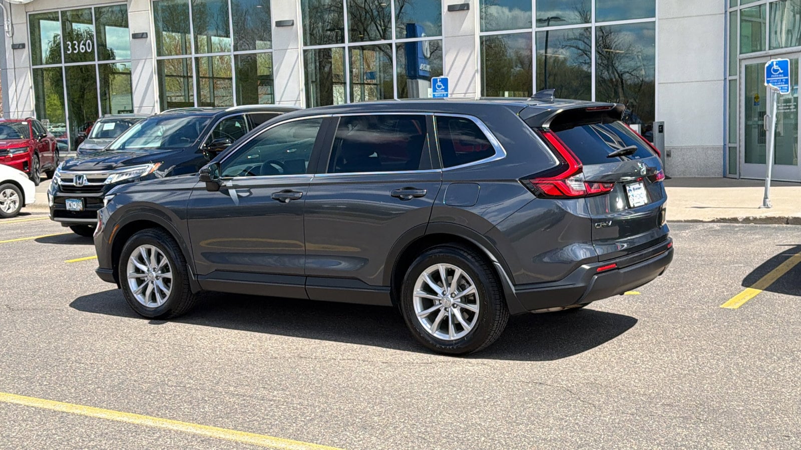 2024 Honda CR-V EX - Photo 9