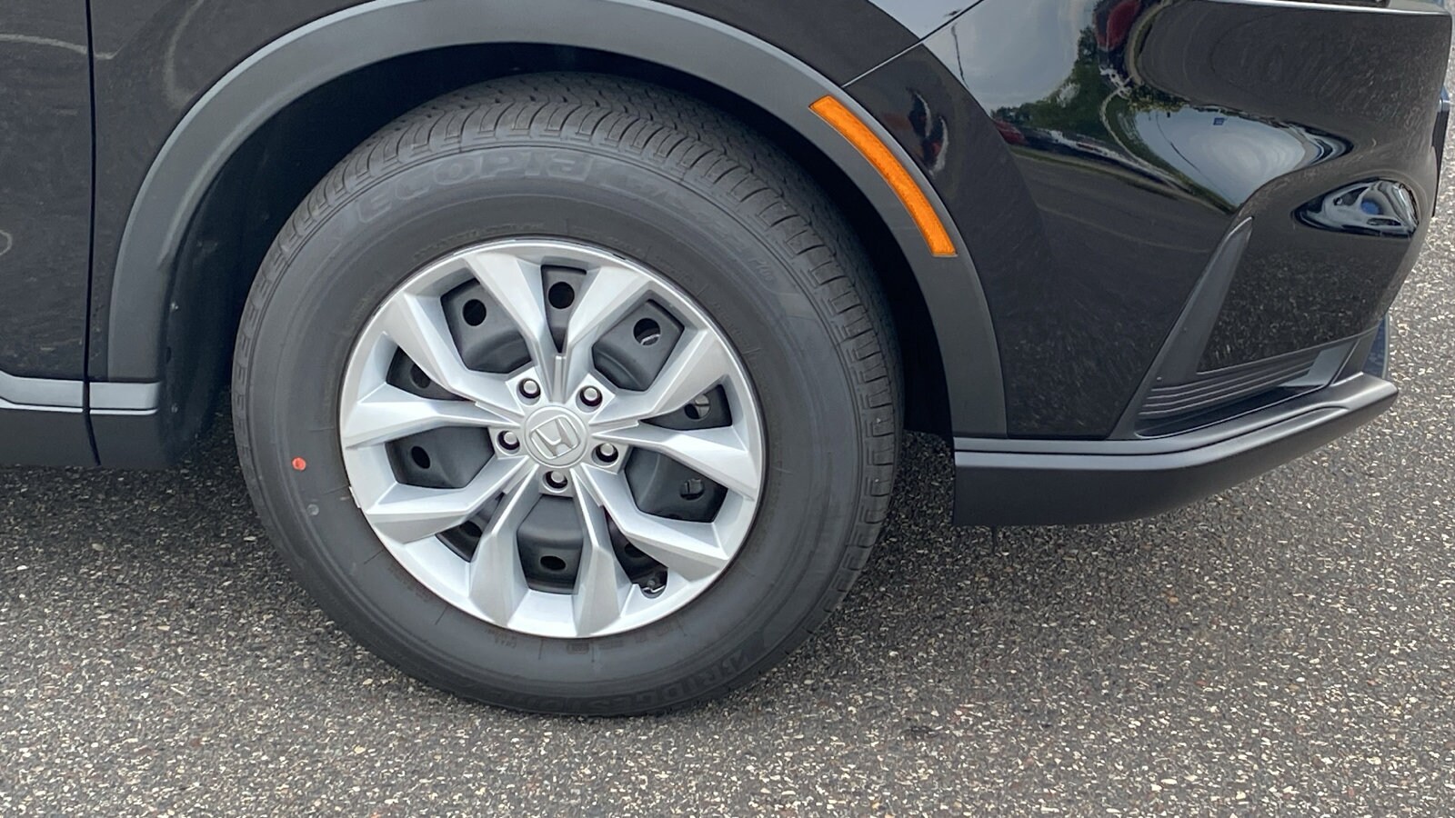 2025 Honda CR-V LX photo 3