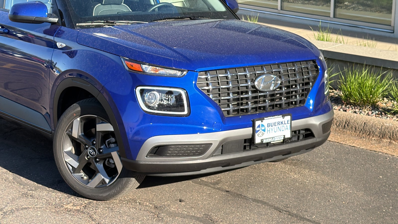 Certified 2025 Hyundai Venue Limited with VIN KMHRC8A3XSU413511 for sale in Saint Paul, Minnesota