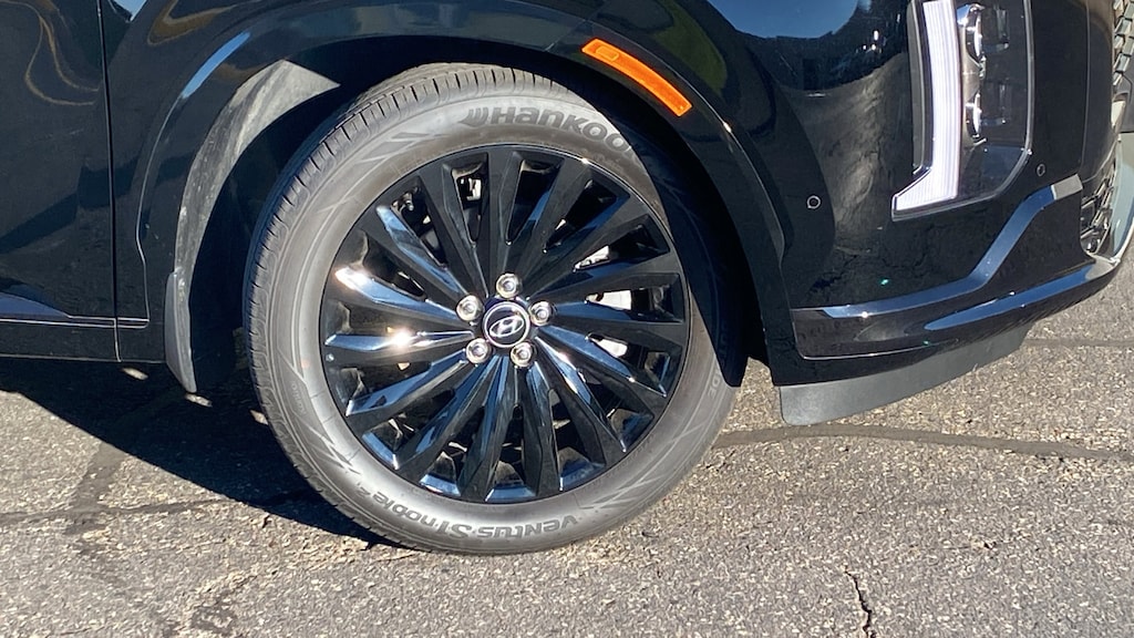 Certified 2025 Hyundai Palisade Calligraphy Night Edition SUV