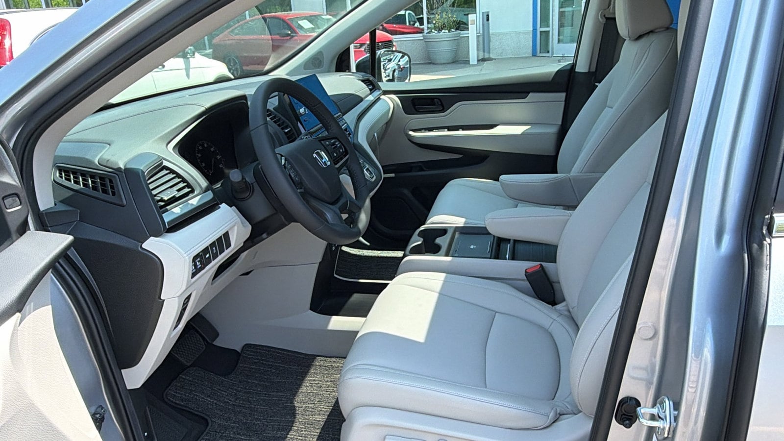 2026 Honda Odyssey EX-L - Photo 13