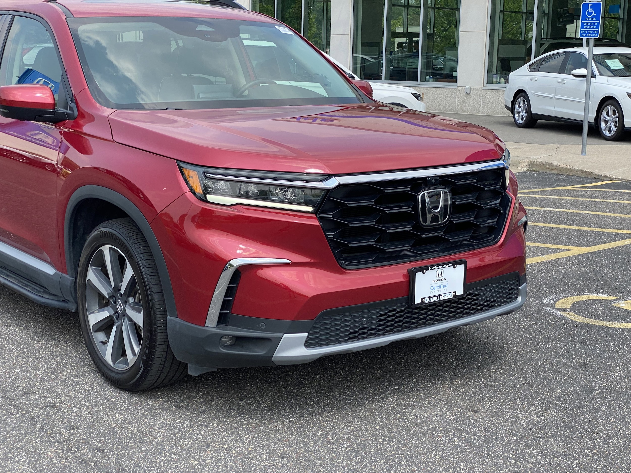 Certified 2024 Honda Pilot Elite with VIN 5FNYG1H8XRB040342 for sale in Saint Paul, Minnesota