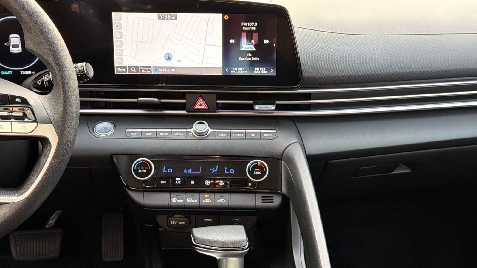 2024 Hyundai Elantra SEL - Photo 14
