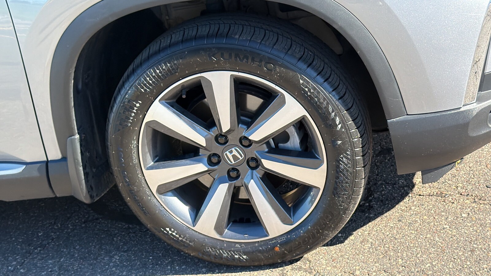 2023 Honda Pilot Touring - Photo 4