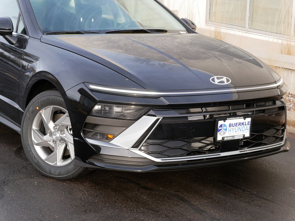 Used 2025 Hyundai Sonata SE Sedan