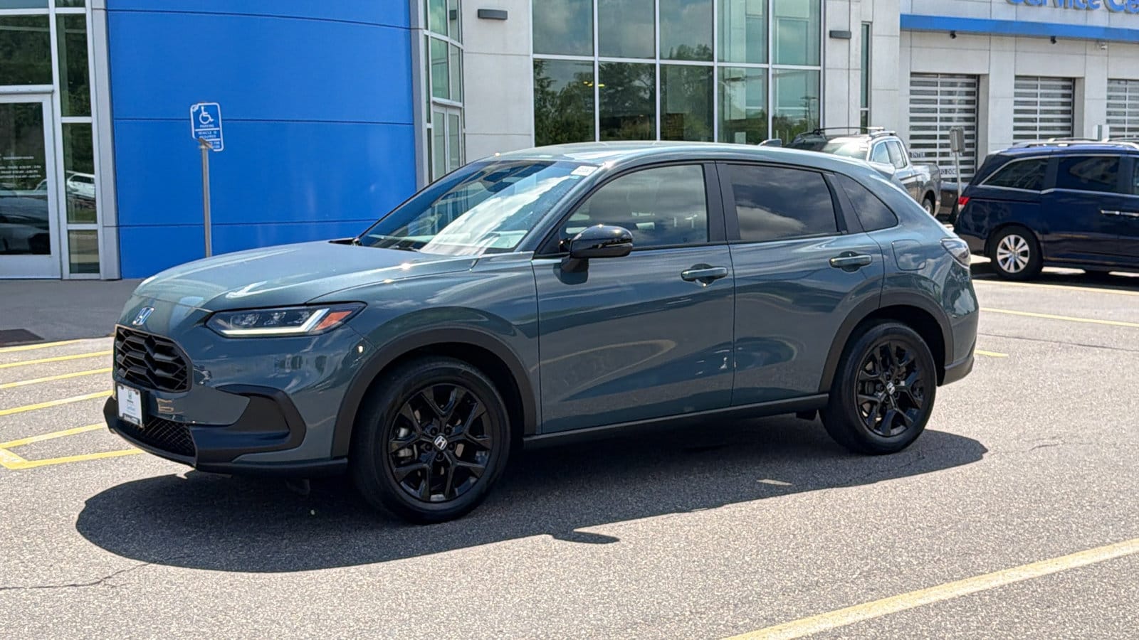 2025 Honda HR-V Sport - Photo 11