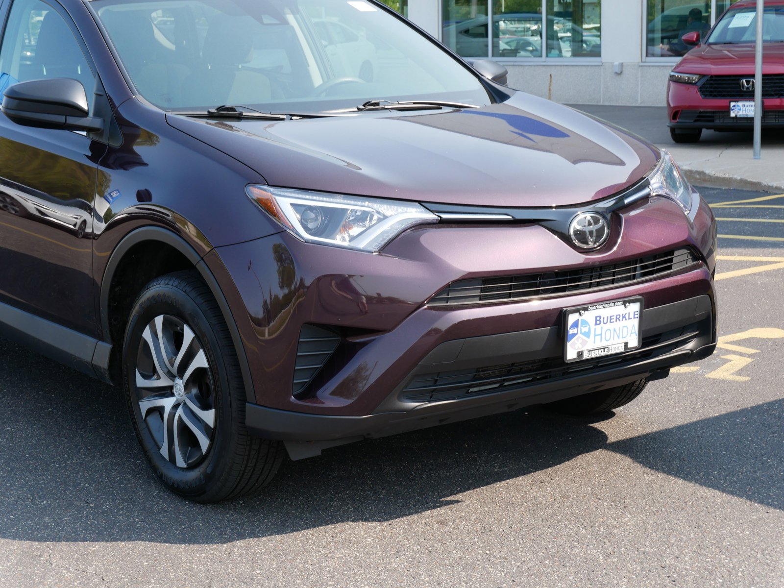 Used 2018 Toyota RAV4 LE with VIN 2T3BFREV3JW760940 for sale in Saint Paul, MN