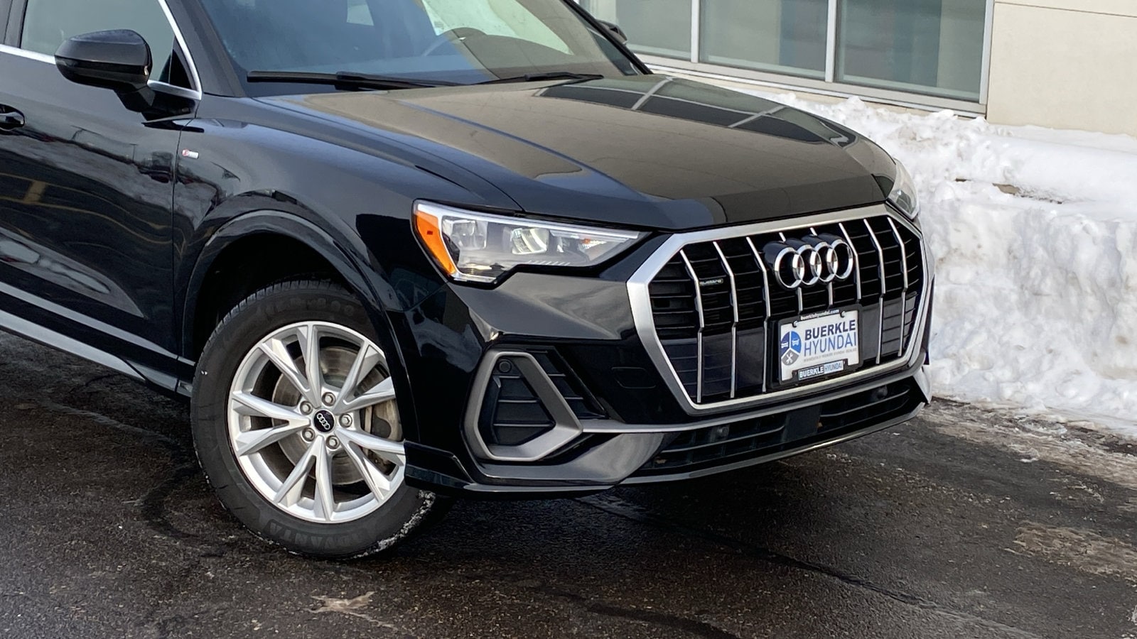 Used 2022 Audi Q3 S Line Premium with VIN WA1DECF3XN1085396 for sale in Saint Paul, Minnesota