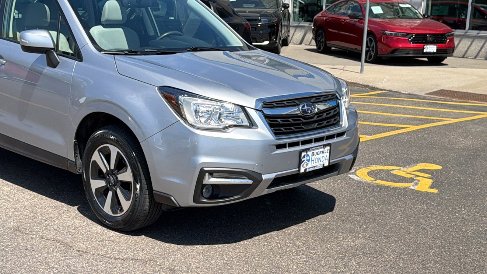 Used 2018 Subaru Forester Premium with VIN JF2SJAGC2JH521656 for sale in Saint Paul, Minnesota