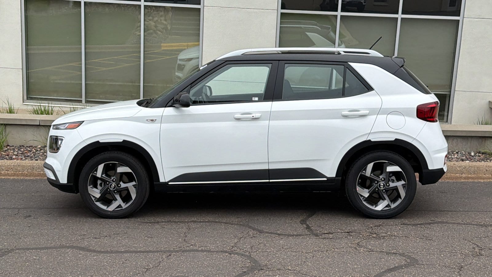 2026 Hyundai Venue SEL - Photo 30