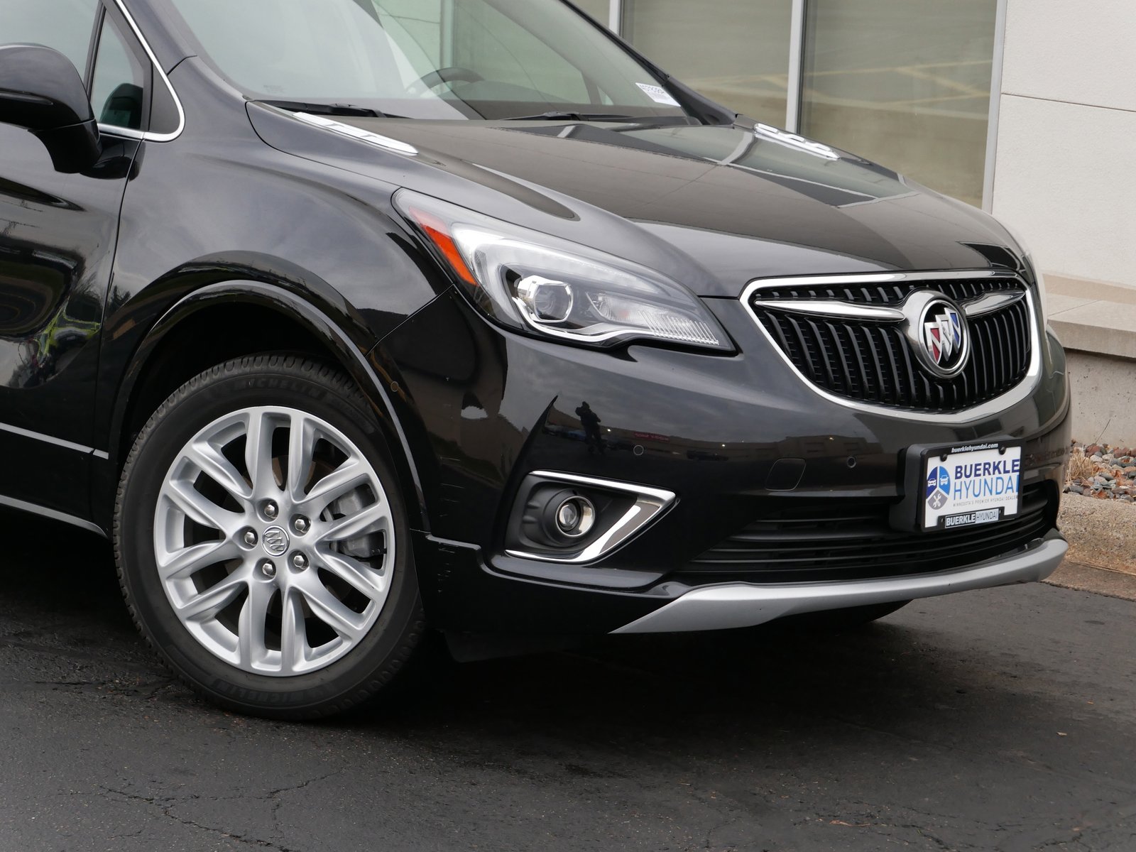 Used 2019 Buick Envision Premium II with VIN LRBFX4SX0KD000422 for sale in Saint Paul, Minnesota