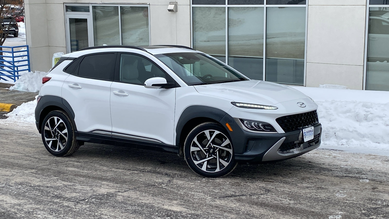2023 Hyundai Kona Limited's photo