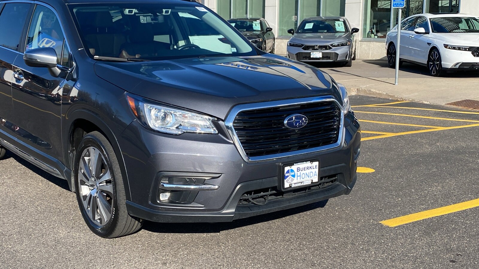 2019 Subaru Ascent Touring photo 3