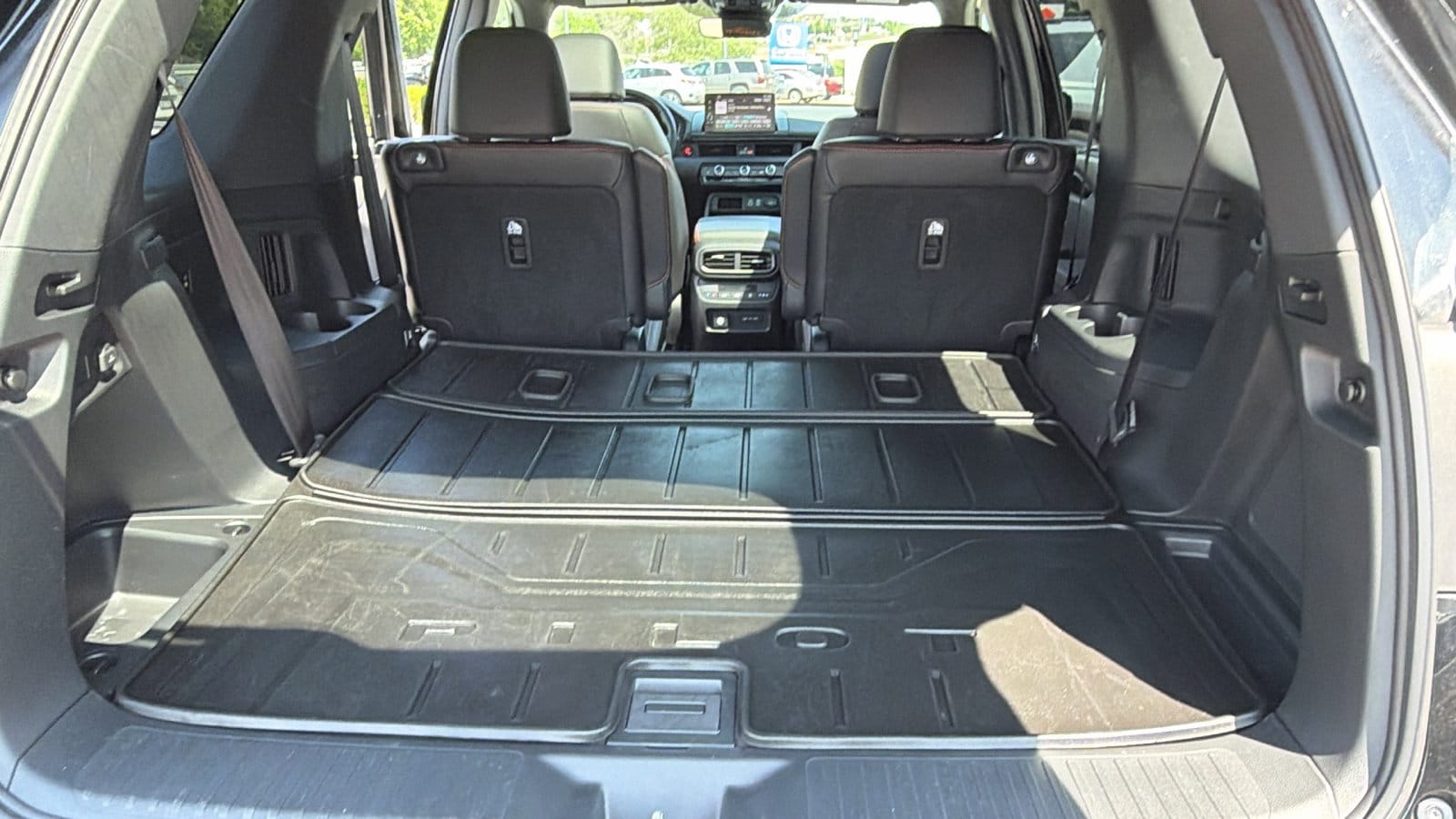 2025 Honda Pilot TrailSport - Photo 16