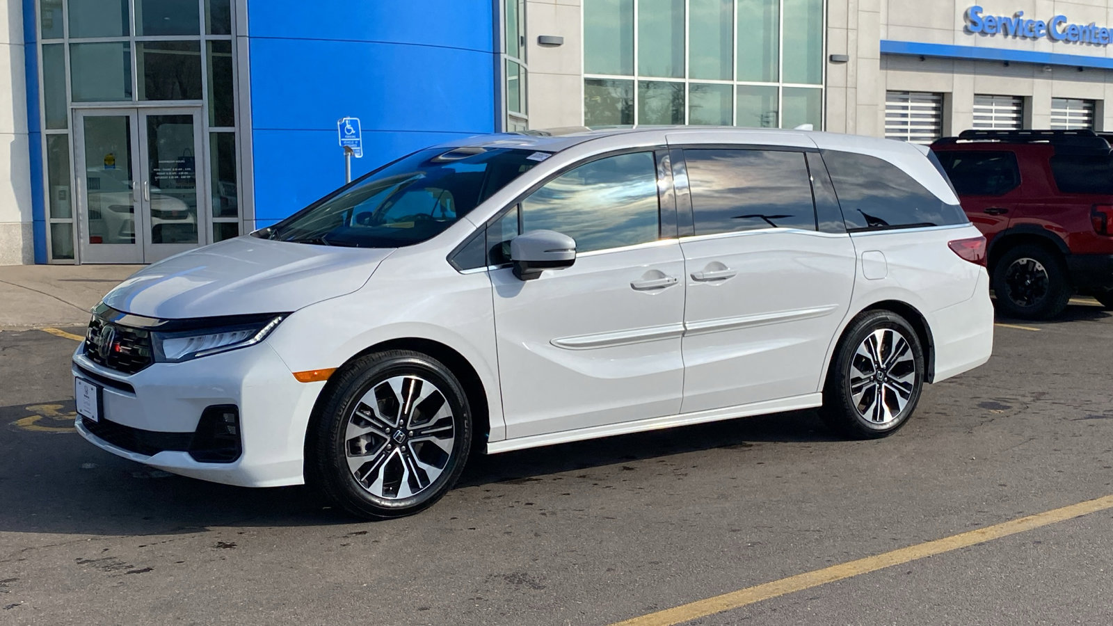 2025 Honda Odyssey Elite - Photo 11