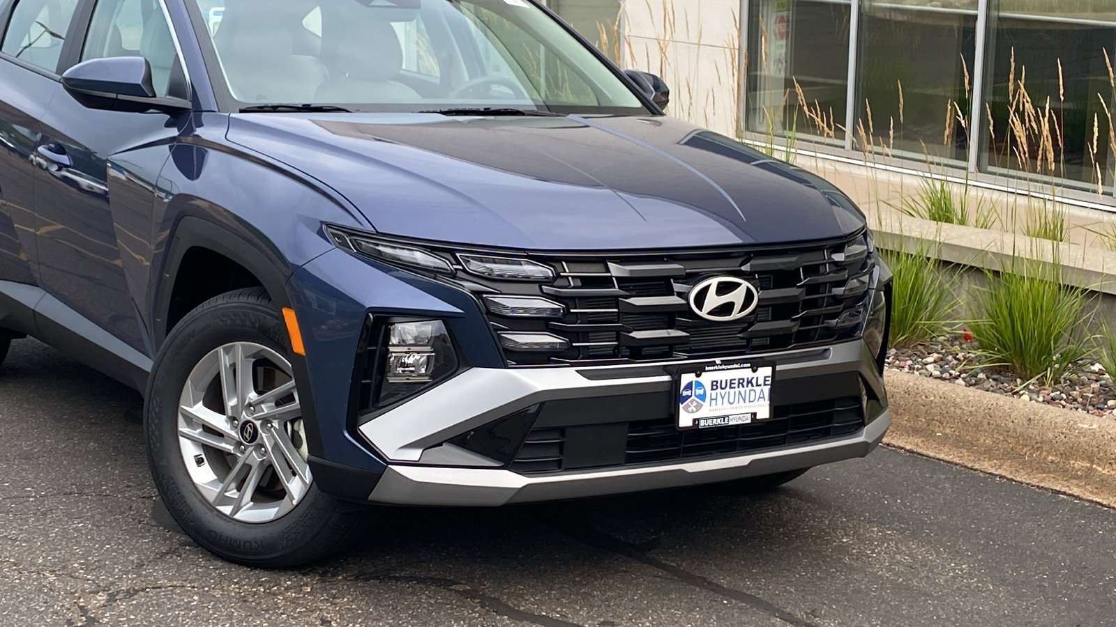 Used 2025 Hyundai Tucson SE with VIN 5NMJACDE9SH480552 for sale in Saint Paul, Minnesota